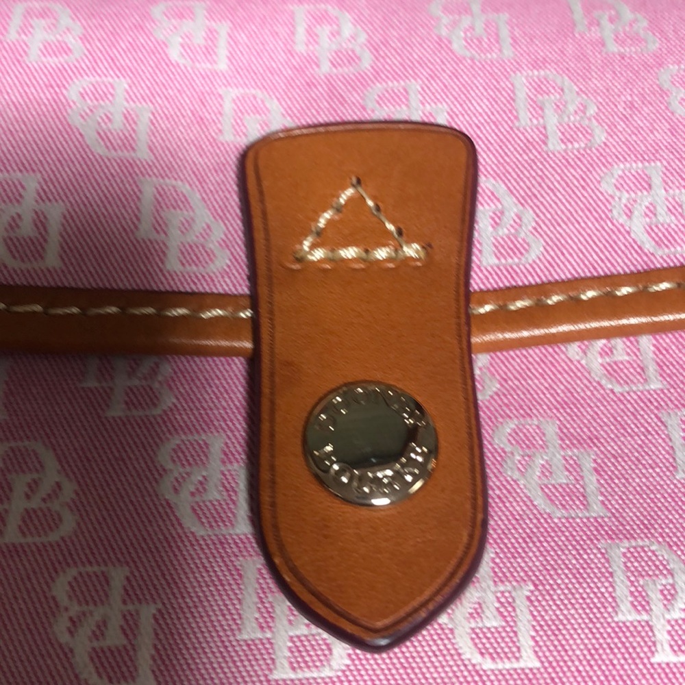 Dooney & Bourke - Picture 4 of 14
